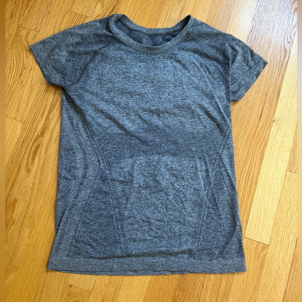 Athleta Short Sleeve Shirt